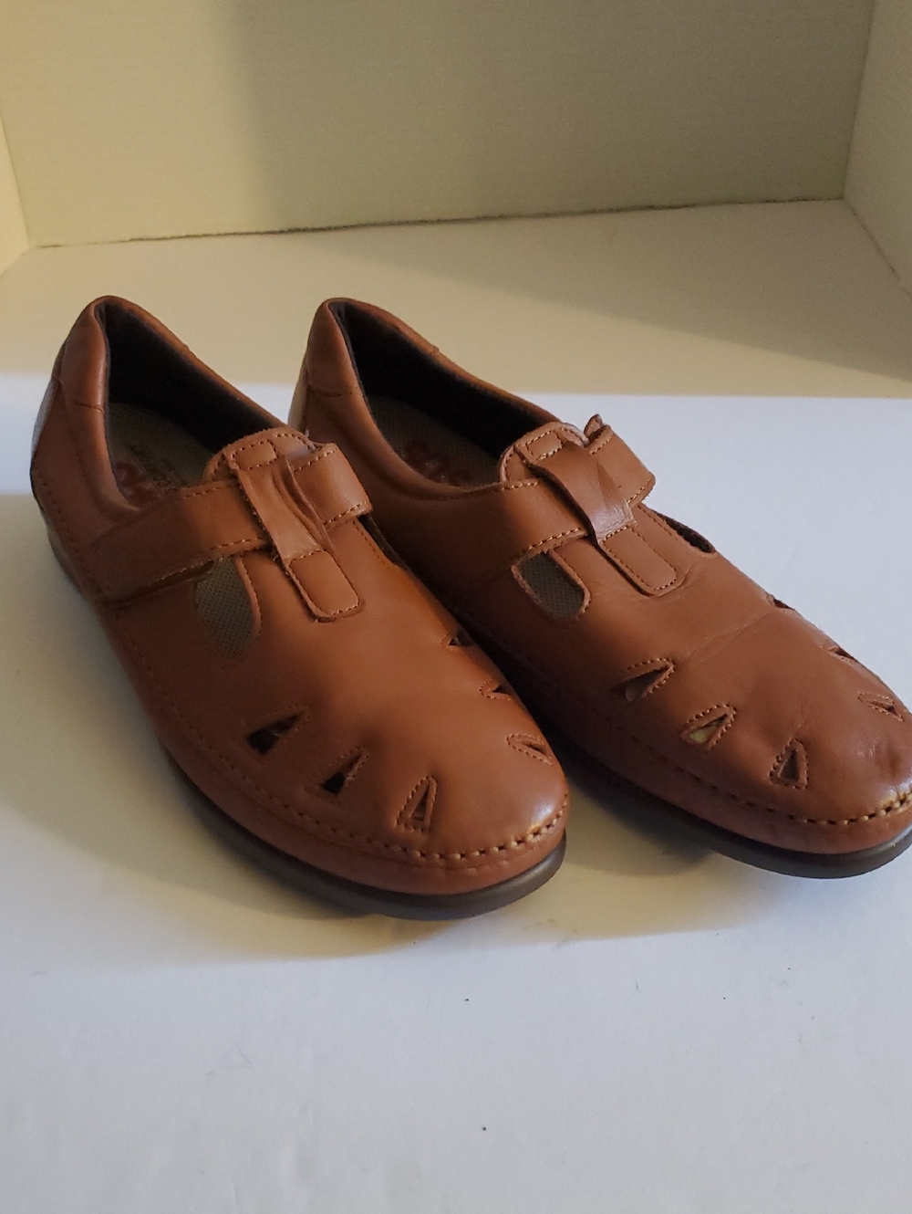 SAS Women's Roamer Chestnut Brown Leather Mary Jane Style Shoes Size 11 N